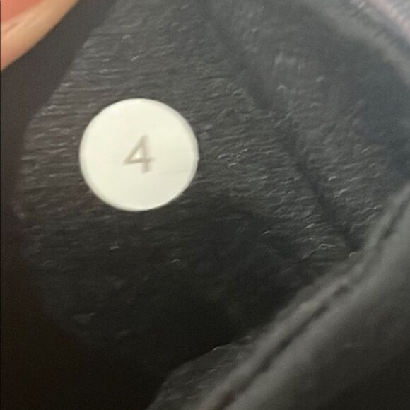 Lululemon Wunder Under Crop Black Space Dye / Black Size 4 - Picture 9 of 9